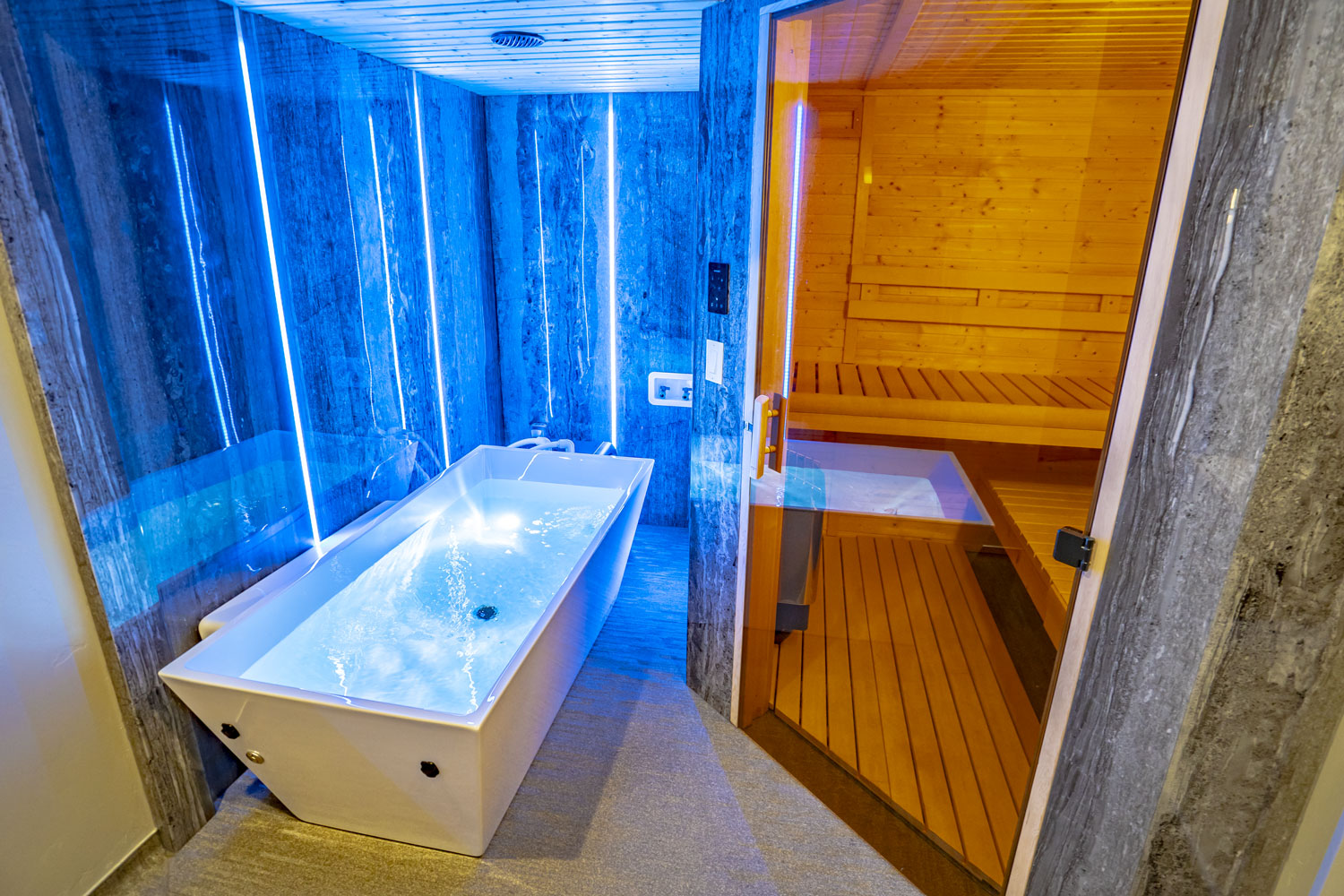 Twin Falls Sauna and Cold Water Plunge Pool - Float Magic